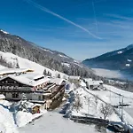Jugend- Und Venedigerhof Hotel
