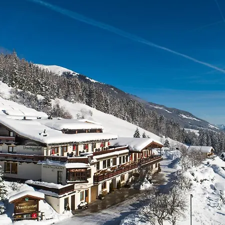 فندق Jugend- Und Venedigerhof 3*