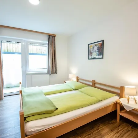 Jugend- Und Venedigerhof