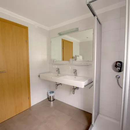 Jugend- Und Venedigerhof Hotel 3*