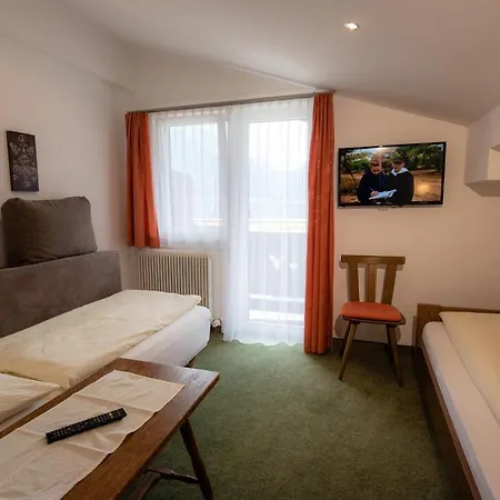 Jugend- Und Venedigerhof