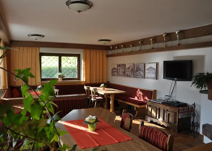 吉恩德法米乐恩维迪吉尔豪弗酒店 3* Neukirchen am Großvenediger