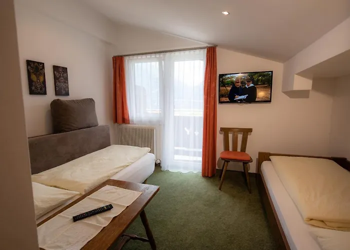 吉恩德法米乐恩维迪吉尔豪弗酒店