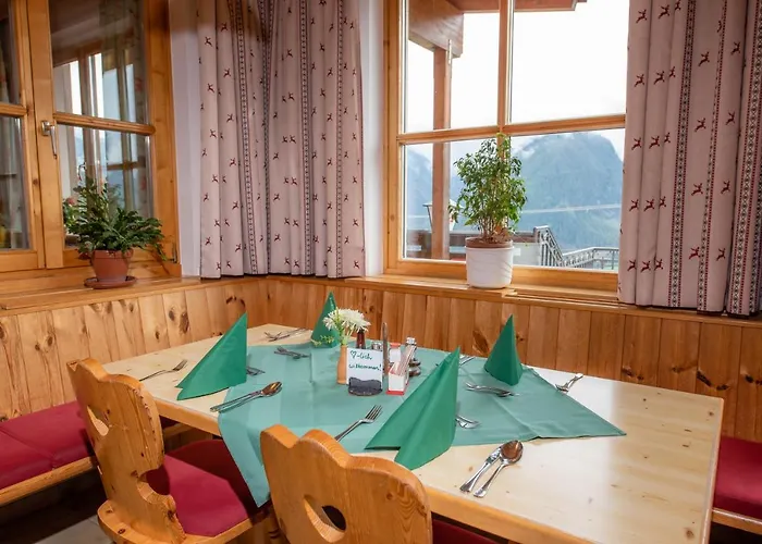 酒店 吉恩德法米乐恩维迪吉尔豪弗酒店 Neukirchen am Großvenediger