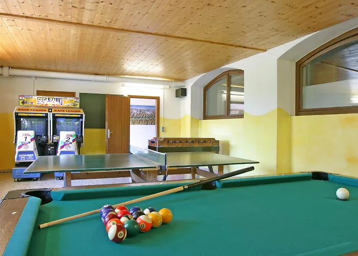 吉恩德法米乐恩维迪吉尔豪弗酒店 3*